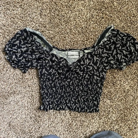 Urban Outfitters Petite Blouse - Picture 6 of 7